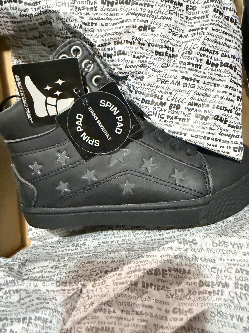 New Pastry Pop Tart Star Girl's Size 1 Sneaker in Black Hip Hop Dance